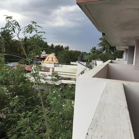 Sr Mahal & Lodge Kumbakonam Zewnętrze zdjęcie