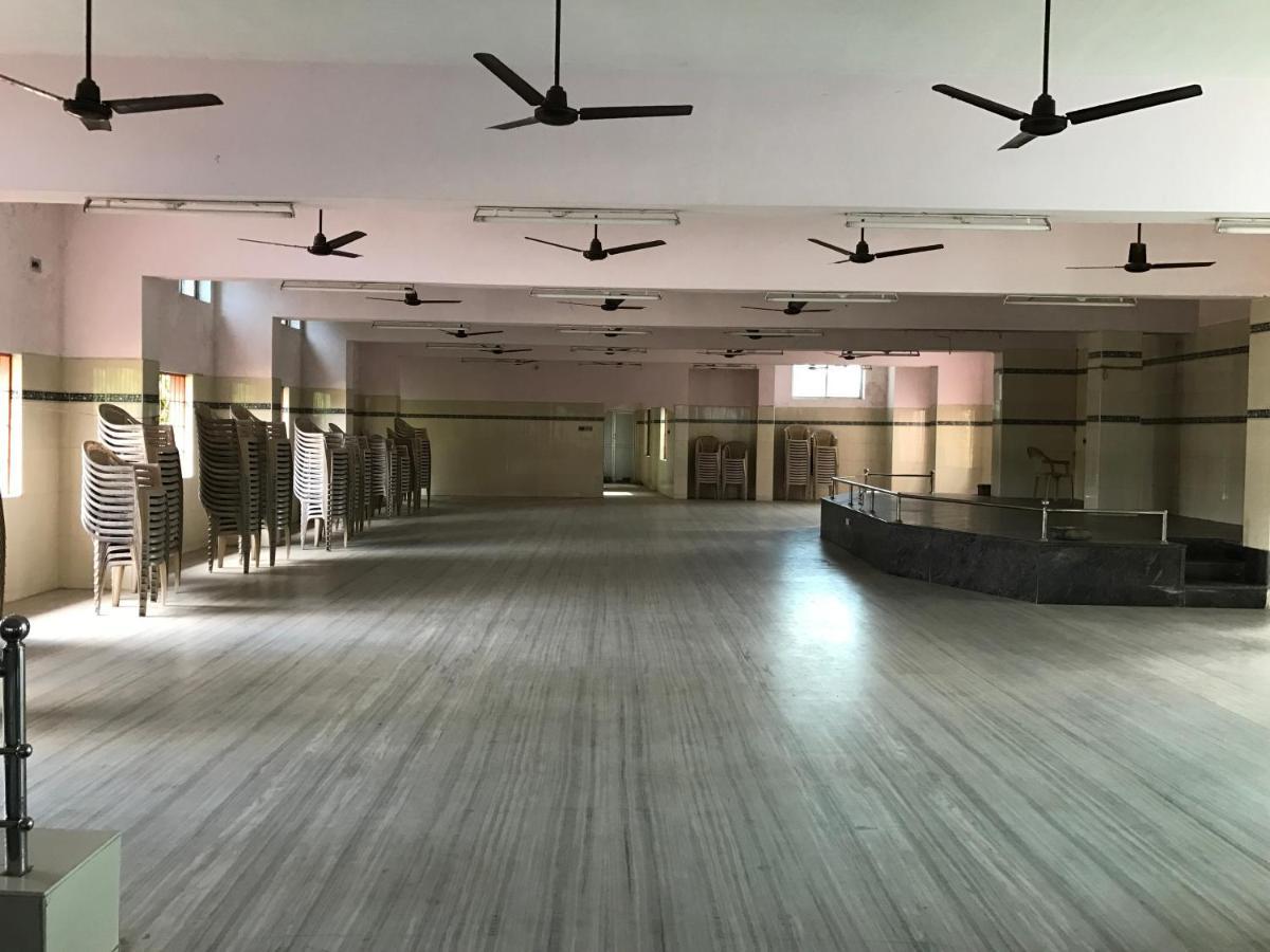 Sr Mahal & Lodge Kumbakonam Zewnętrze zdjęcie
